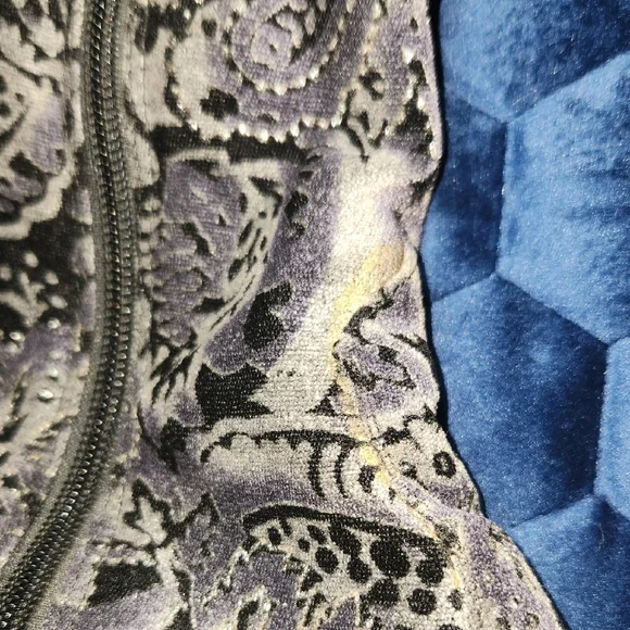 Black, Grey, And Silver Paisley Kitten Heeled Zip Up Boots Pointy Toe Size 8.5 - Picture 4 of 8